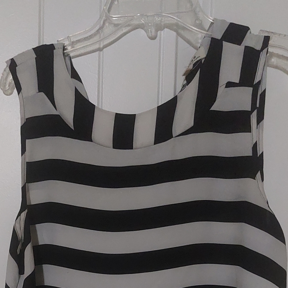 Tank top - Picture 2 of 2